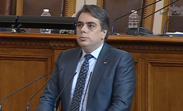 Асен Василев: Очаква се в най-кратки срокове МС да внесе и свой собствен вариант на бюджет за тази година