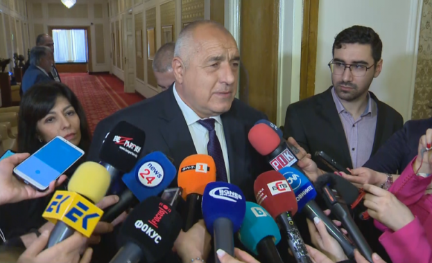 Искам да направя правителство с ПП ДБ Това заяви лидерът на