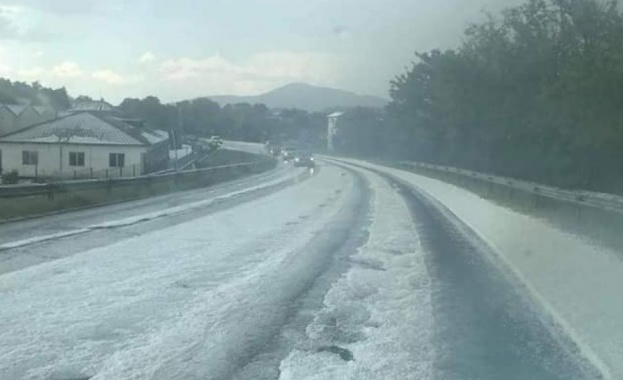 В събота стартира активният сезон по градозащита с ракетен способ