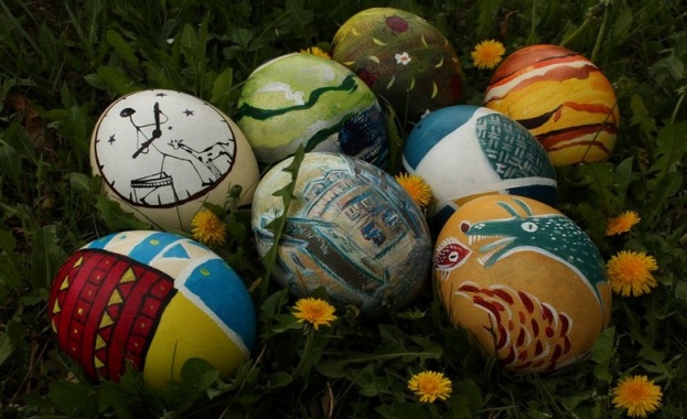 Интерес към щраусовите яйца за Великден отчитат във ферма Щраусово