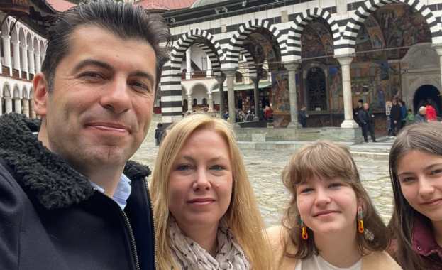 Съпредседателят на Продължаваме Промяната Кирил Петков поздрави българите за Великден