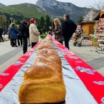 100-метров козунак във Враца