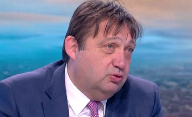 Иван Шишков: Свлачището преди тунела „Железница“ ще бъде укрепено до 1 август Иван Шишков: Свлачището преди тунела „Железница“ ще бъде укрепено до 1 август