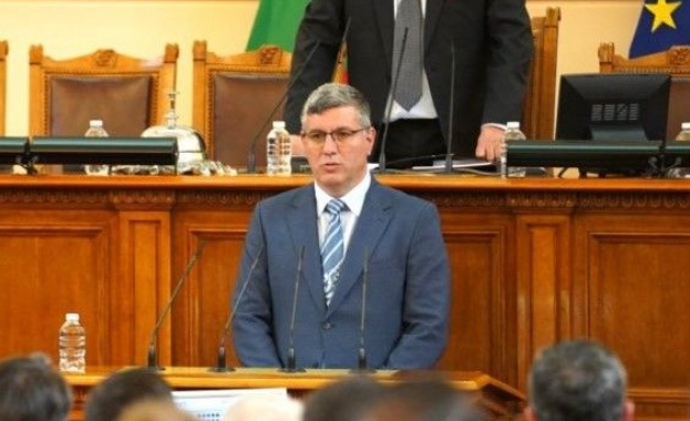 Андрей Иванов Цеков от ПП ДБ заема мястото на Лена