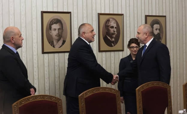 България се нуждае от стабилно правителство възможно най скоро а изглежда