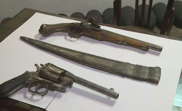 Исторически оръжия на над 200 години получи музеят в гр
