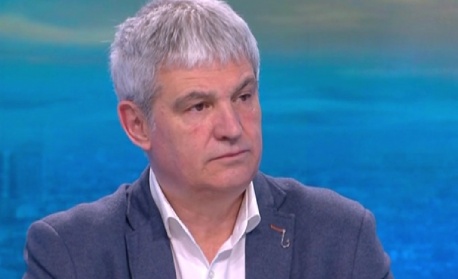 Ще послуша ли властта синдикатите за таван на надценките при търговията с горива и основни храни