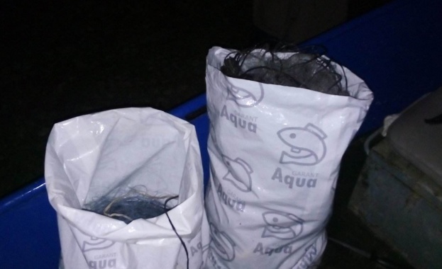 Проверка на язовир Мандра Инспектори от сектор Рибарство и контрол град