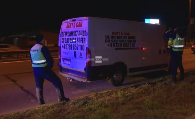 Бус превозващ нелегални мигранти е заловен снощи на Околовръстното шосе