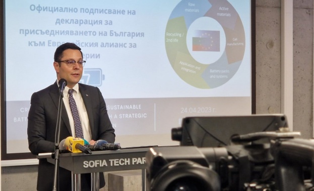 Министър Пулев: Основен приоритет на кабинета е привличането на чуждестранни инвестиции, ръстът спрямо 2021 г. е 90%