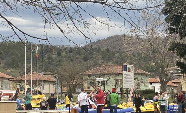 Рафтинг комплексът в Кресненското дефиле който включва бунгала ресторант бар