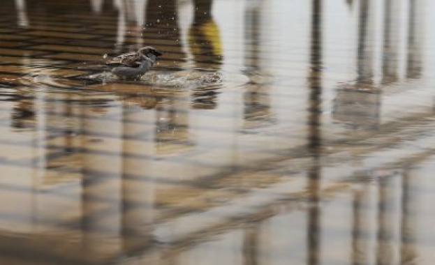 През нощта облачността ще е значителна и на места в
