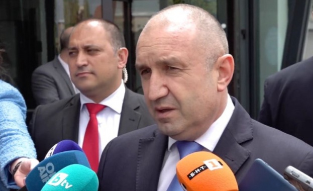 Очаквам партиите да продължават диалога в духа на конструктивност Тяхна