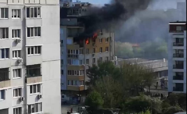Пожар избухна в апартамент в жилищен блок в столичния квартал