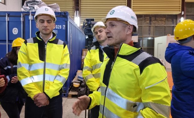 Министърът на енергетиката Росен Христов и изпълнителният директор на НЕК