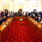 Преговорите за правителство: Интензивни срещи между първите две сили