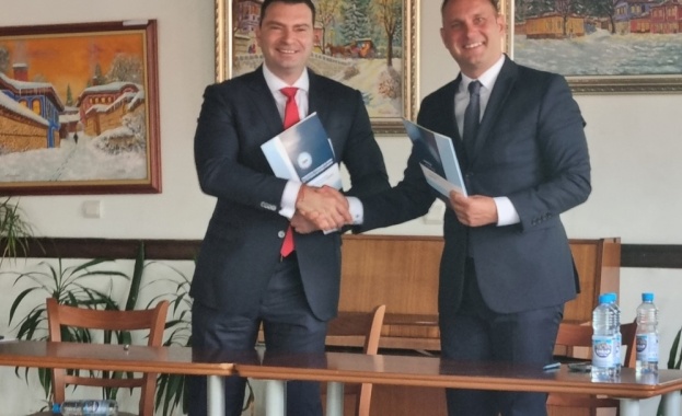 Стратегическият институт за национални политики и идеи сключи договор за