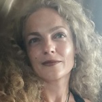 Проф. Бакрачева: Зачестилите случаи на домашно насилие са едно от израженията на несигурната среда, в която живеем