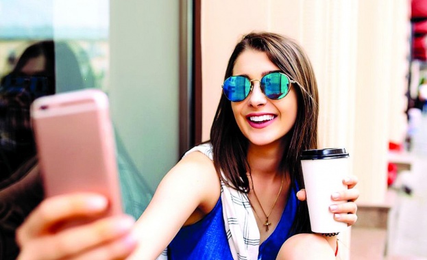 Ако видите някого да позира за селфи е лесно да