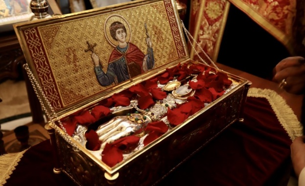 Мощите на Свети Георги Победоносец в Църногорския манастир