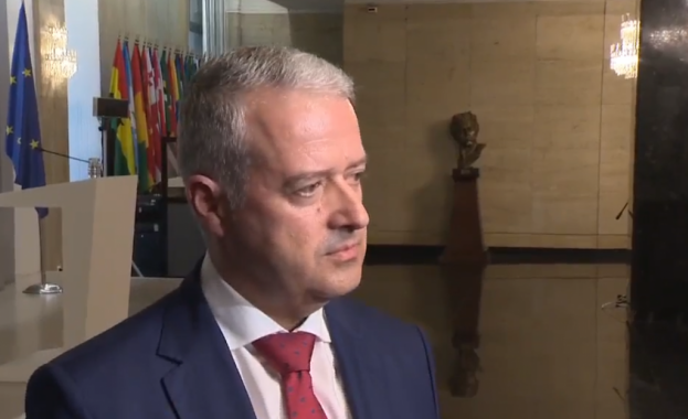 МВнР се свърза с близките на гражданина с когото се