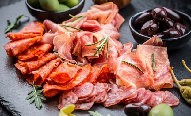 Колбасите собствена марка на Lidl преминават през строги проверки на