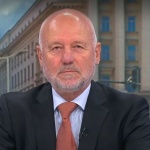 Тагарев: България изпраща военна помощ на Украйна в спешен порядък