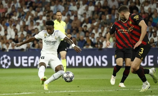 Късно снощи отборите на Реал и Манчестър Сити завършиха наравно