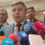 Мустафа Карадайъ: С много разум и акъл трябва да се седне на масата и да се преговаря