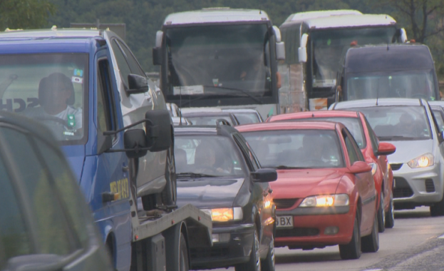 Временно се премахва реверсивното движение по път I 1 София –