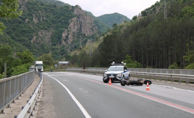 Момиче на 13 години е в тежко състояние и с