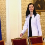 Мария Габриел: Никога не съм прекъсвала връзката си с България