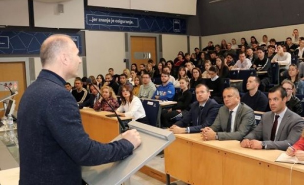 Росен Христов: Правителствата трябва да реагират, когато пазарът не може да се справи сам