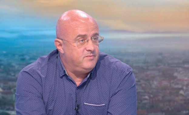 Почетният председател на ДПС Ахмед Доган е далеч от сараите