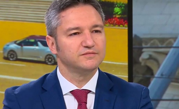 Според Кристиан Вигенин от БСП в България има разпад на