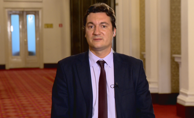 В предаването Още от деня по БНТ Крум Зарков каза