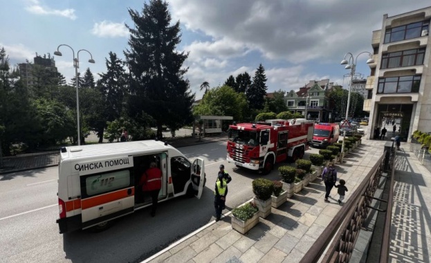 Късо съединение в електрическо табло е предизвикало пожар в сградата