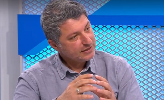 Симеон Матев: Сериозни валежи от сняг до края на месеца не се очакват Симеон Матев: Сериозни валежи от сняг до края на месеца не се очакват