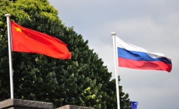 Москва и Пекин се стремят да се отърват от американското