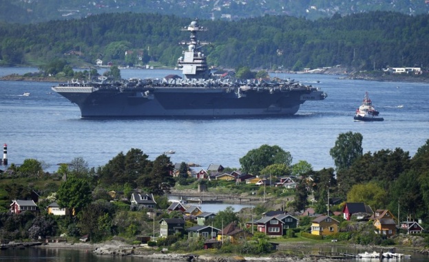 Най-големият военен кораб в света пристигна в Норвегия