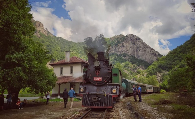 Две пътувания с парен локомотив ще организира БДЖ за любителите