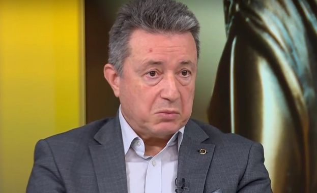 Слабостите съдебната ни система са хронични а политическото въздействие върху