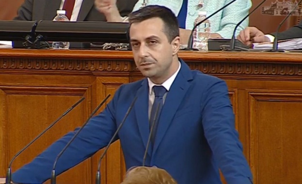 Декларация прочетена от парламентарната трибуна от Деян Николов – народен