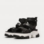 Сандали за лятото в стрийтуеър стил! 