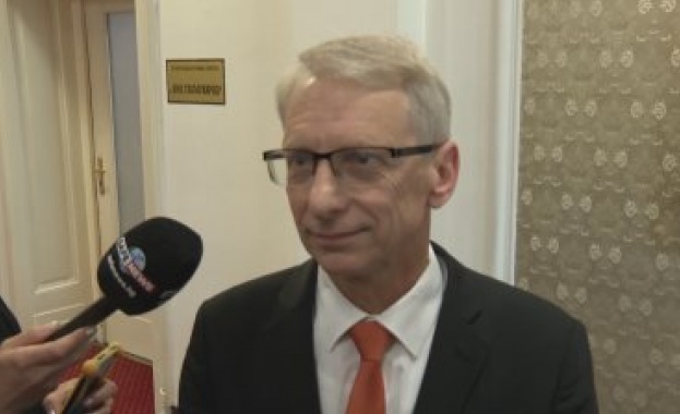 Николай Денков: Виждаме опити от всякакви страни да се блокира правителството