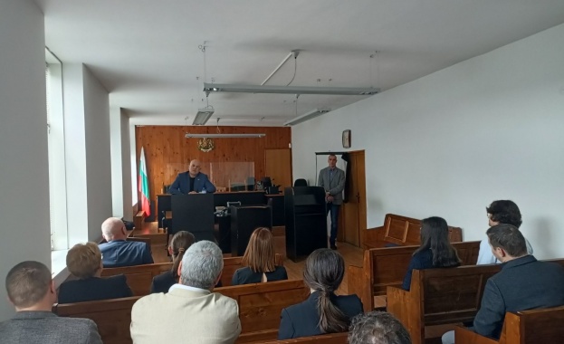 Главният прокурор Иван Гешев се срещна с прокурори от Окръжна