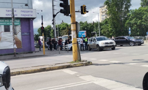 15 годишно момиче е било блъснато от лек автомобил в София