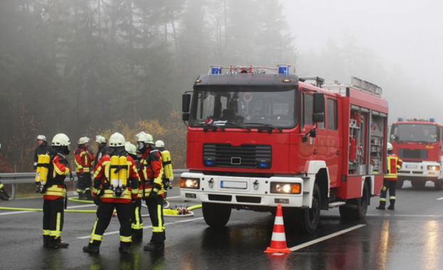 Трима души загинаха при голям пожар в болница край Виена