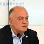 Атанас Атанасов: Президентът Радев се позиционира на страната на Русия