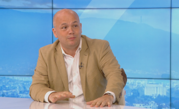 Александър Симов: Свидетели сме на начало на някакъв политически процес Александър Симов: Свидетели сме на начало на някакъв политически процес